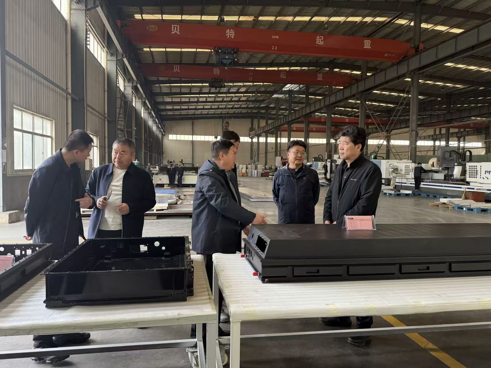 客户参观工厂 · 产品评审现场